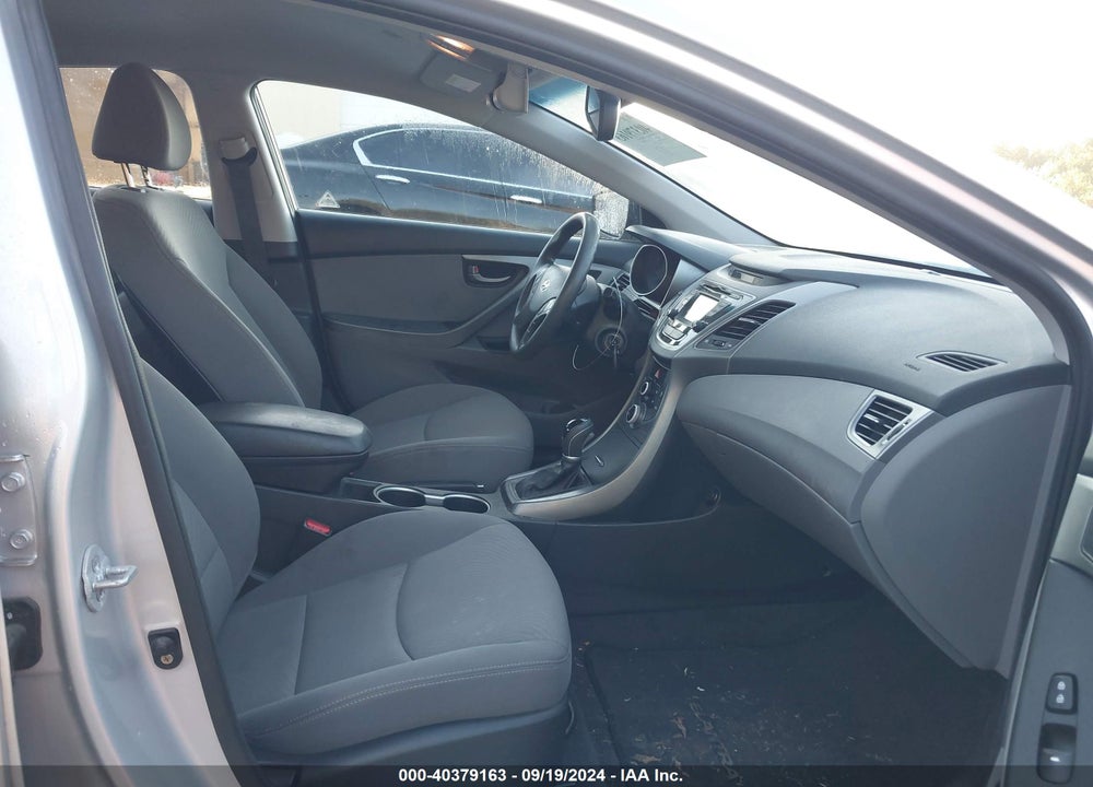 2016 HYUNDAI ELANTRA VIN: KMHDH4AE5GU589850