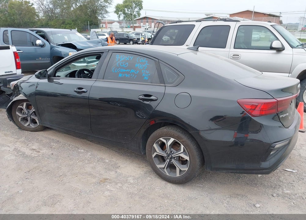 2019 KIA FORTE LXS VIN: 3KPF24AD4KE086288