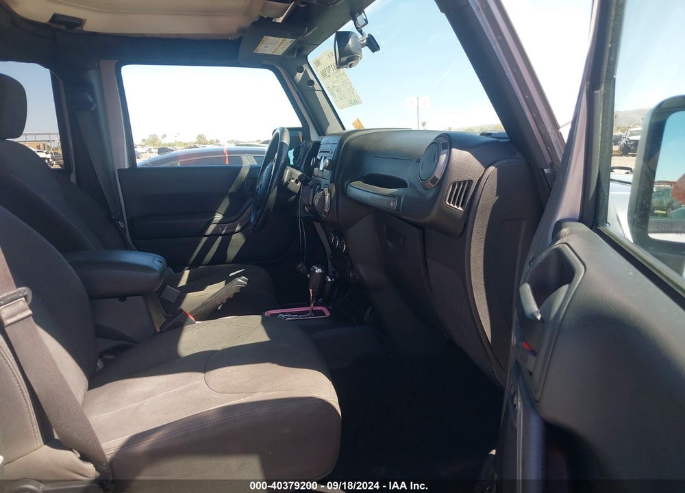 2017 JEEP WRANGLER UNLIMITED SPORT 4X4 VIN: 1C4BJWDG2HL684852