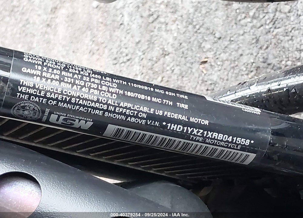 2024 HARLEY-DAVIDSON FXLRST VIN: 1HD1YXZ1XRB041558