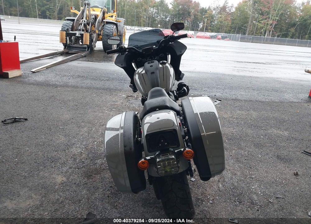 2024 HARLEY-DAVIDSON FXLRST VIN: 1HD1YXZ1XRB041558