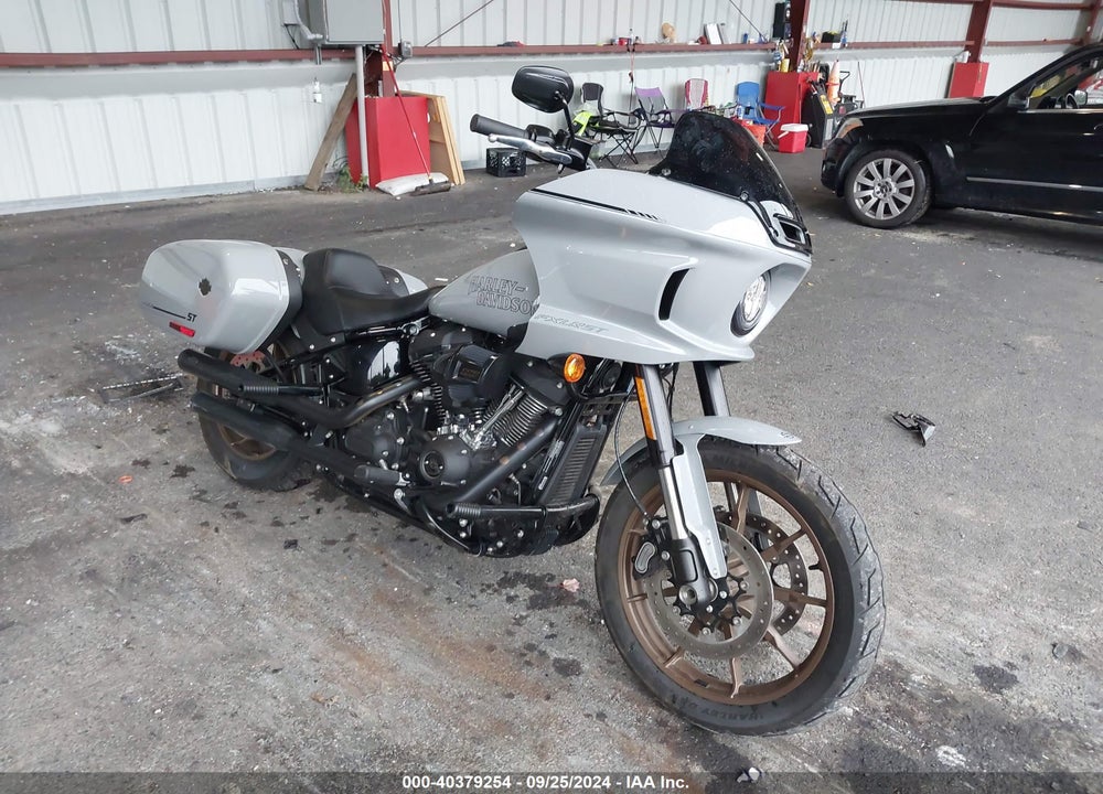 2024 HARLEY-DAVIDSON FXLRST VIN: 1HD1YXZ1XRB041558
