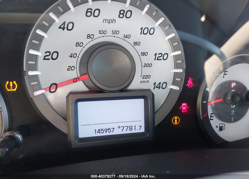 2014 HONDA PILOT TOURING VIN: 5FNYF4H98EB053453