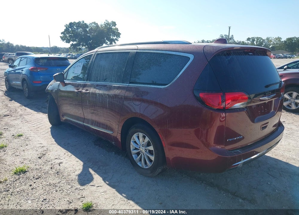 2019 CHRYSLER PACIFICA TOURING L VIN: 2C4RC1BG2KR704742