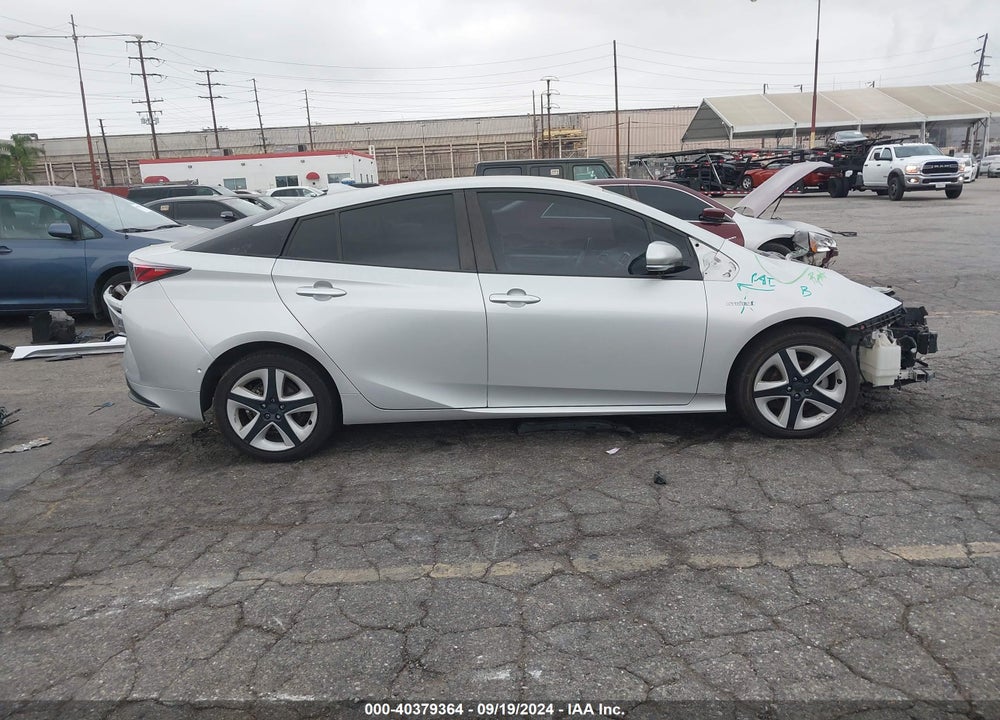 2018 TOYOTA PRIUS THREE TOURING VIN: JTDKARFU9J3063988
