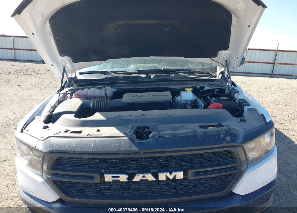 2024 RAM 1500 TRADESMAN QUAD CAB 4X2 6'4 BOX VIN: 1C6SRECG7RN122818