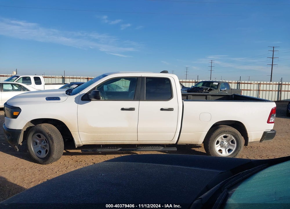 2024 RAM 1500 TRADESMAN QUAD CAB 4X2 6'4 BOX VIN: 1C6SRECG7RN122818