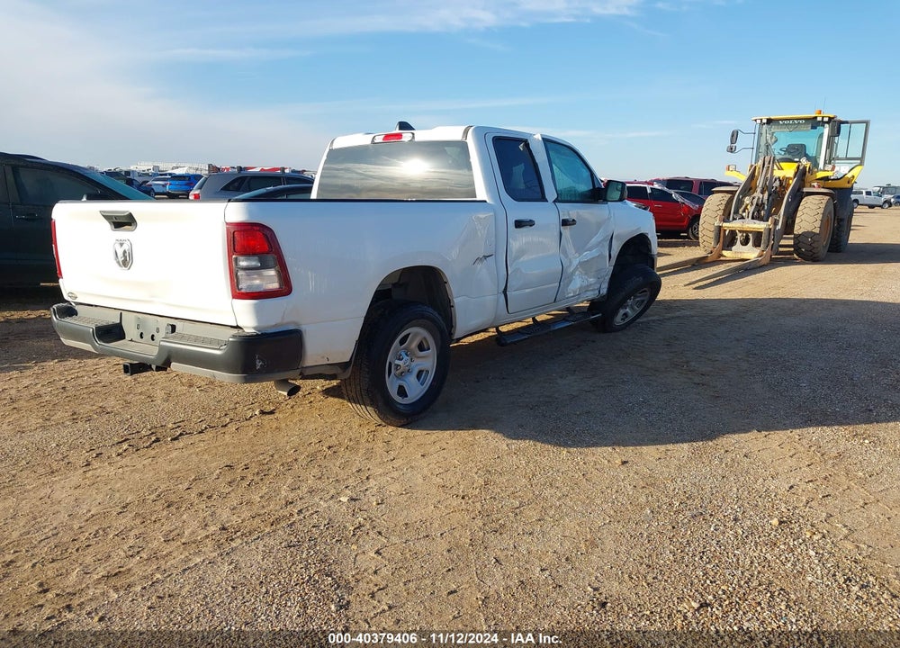 2024 RAM 1500 TRADESMAN QUAD CAB 4X2 6'4 BOX VIN: 1C6SRECG7RN122818