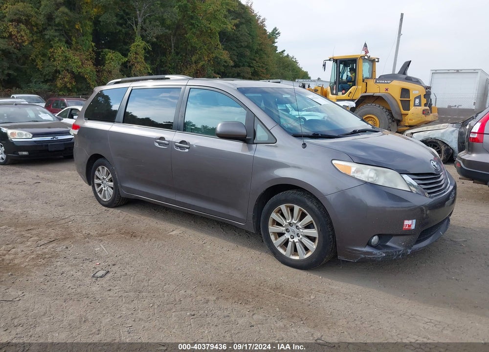 2011 TOYOTA SIENNA XLE VIN: 5TDDK3DC4BS019765