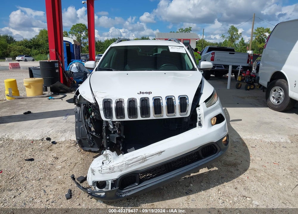 2016 JEEP CHEROKEE LATITUDE VIN: 1C4PJLCB0GW275580