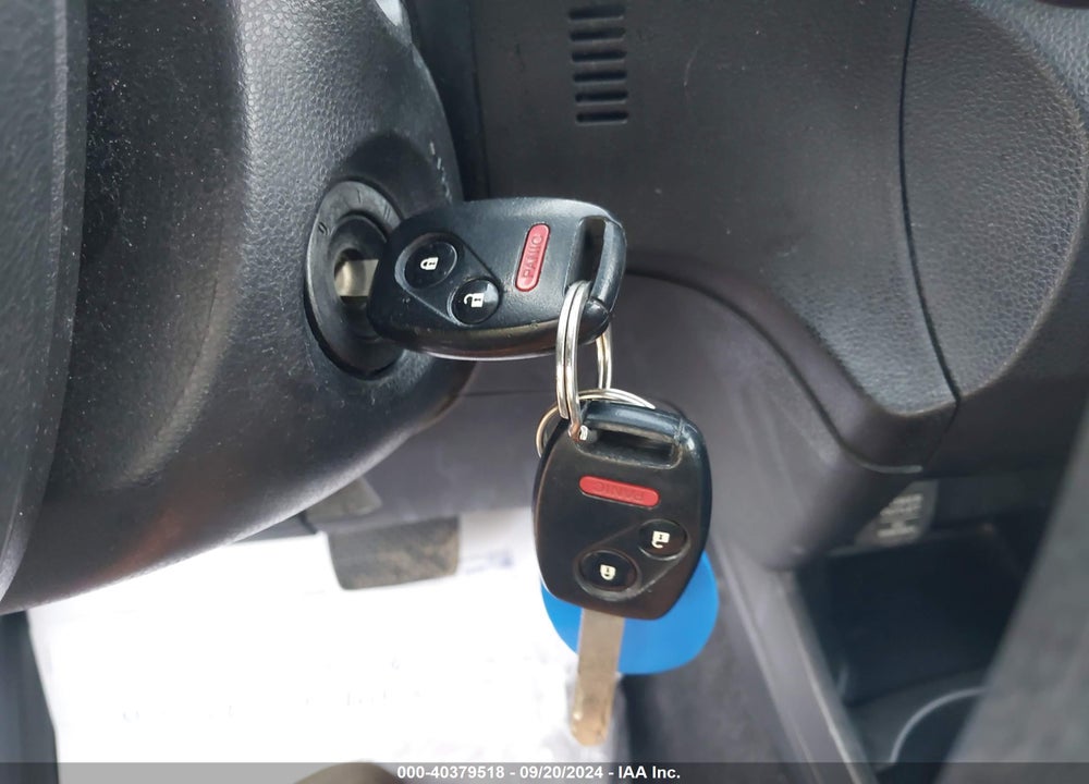 2012 HONDA FIT VIN: JHMGE8H30CC039265
