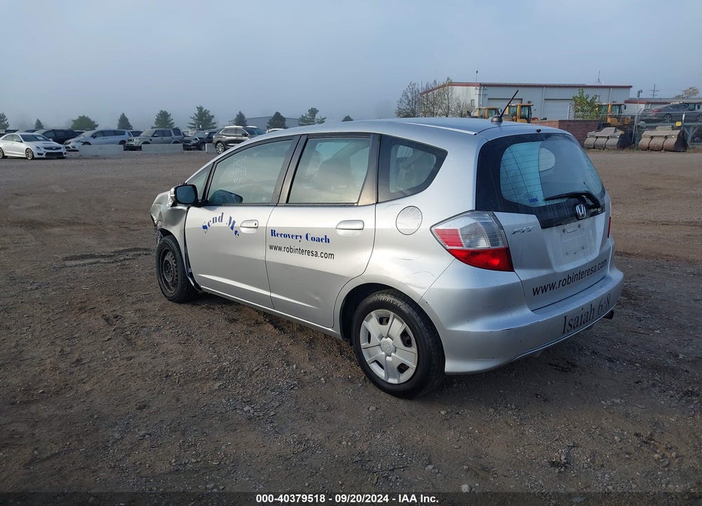 2012 HONDA FIT VIN: JHMGE8H30CC039265
