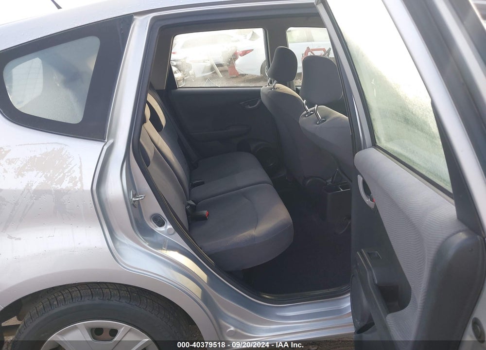 2012 HONDA FIT VIN: JHMGE8H30CC039265
