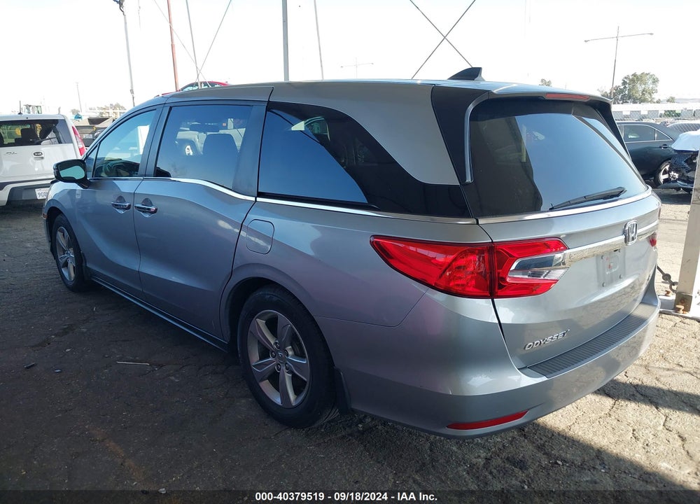 2018 HONDA ODYSSEY EX VIN: 5FNRL6H51JB026157