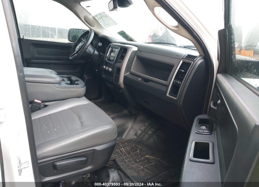2015 RAM 2500 TRADESMAN VIN: 3C6UR4CJ5FG575984