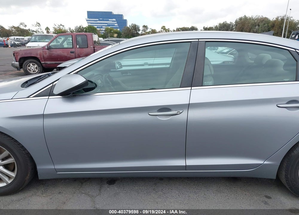 2015 HYUNDAI SONATA SE VIN: 5NPE24AF3FH004548