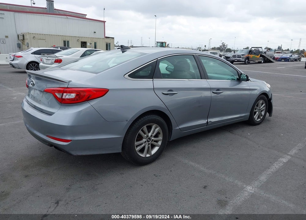 2015 HYUNDAI SONATA SE VIN: 5NPE24AF3FH004548
