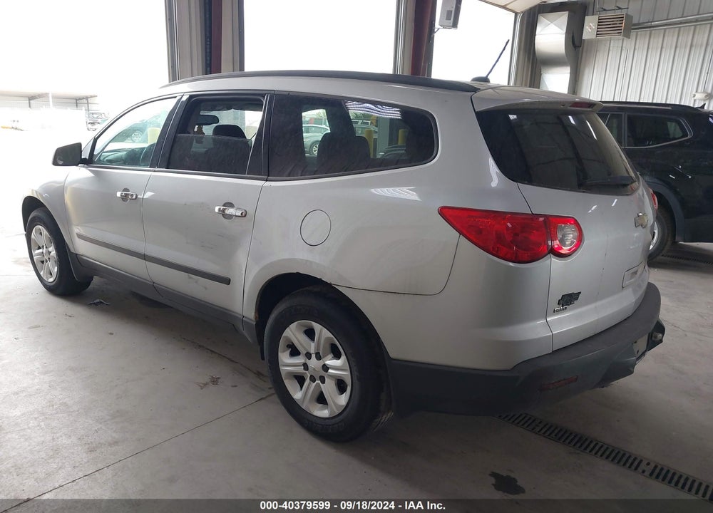 2012 CHEVROLET TRAVERSE LS VIN: 1GNKVEED5CJ153207