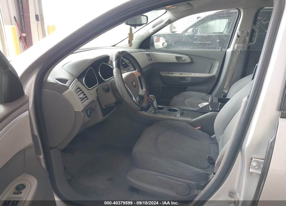 2012 CHEVROLET TRAVERSE LS VIN: 1GNKVEED5CJ153207