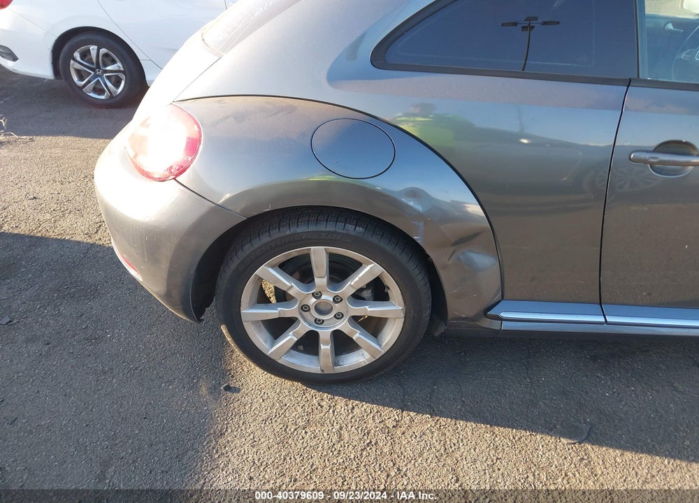 2015 VOLKSWAGEN BEETLE 1.8T VIN: 3VWJ17AT1FM625397