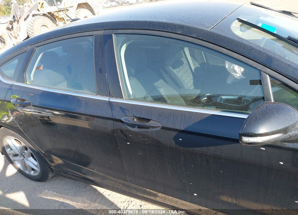 2016 FORD FUSION SE VIN: 3FA6P0H74GR381066