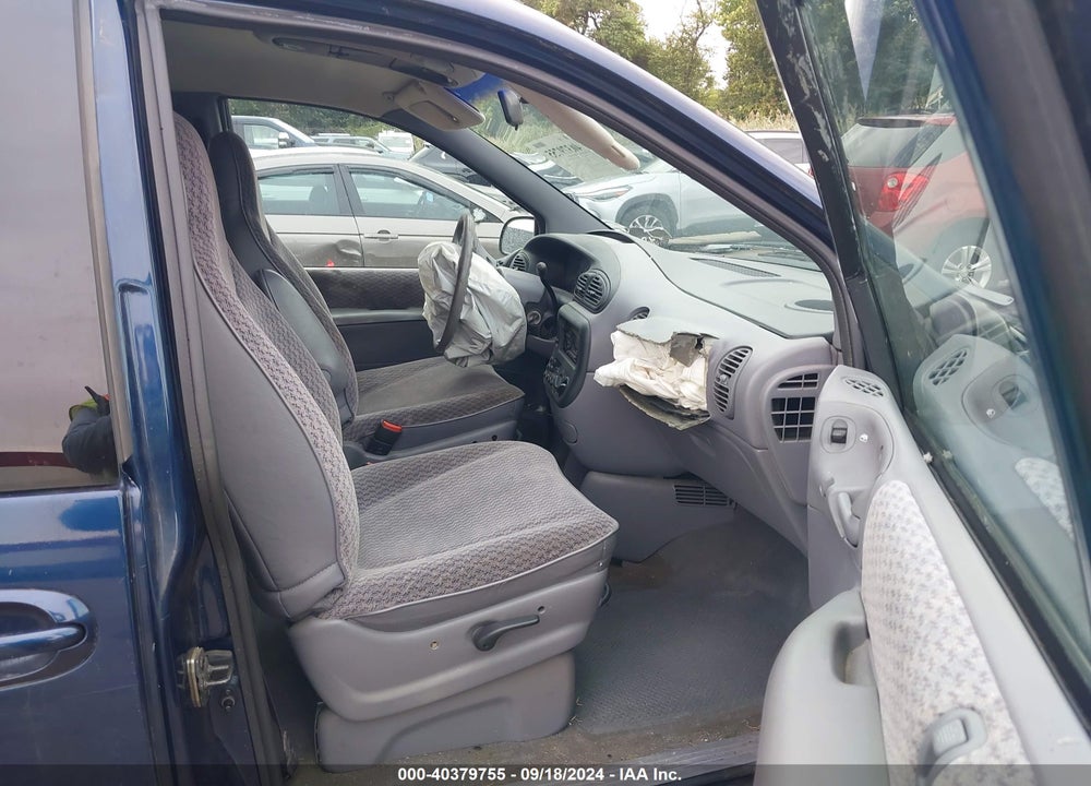 2000 DODGE GRAND CARAVAN SE VIN: 1B4GP44G5YB771995