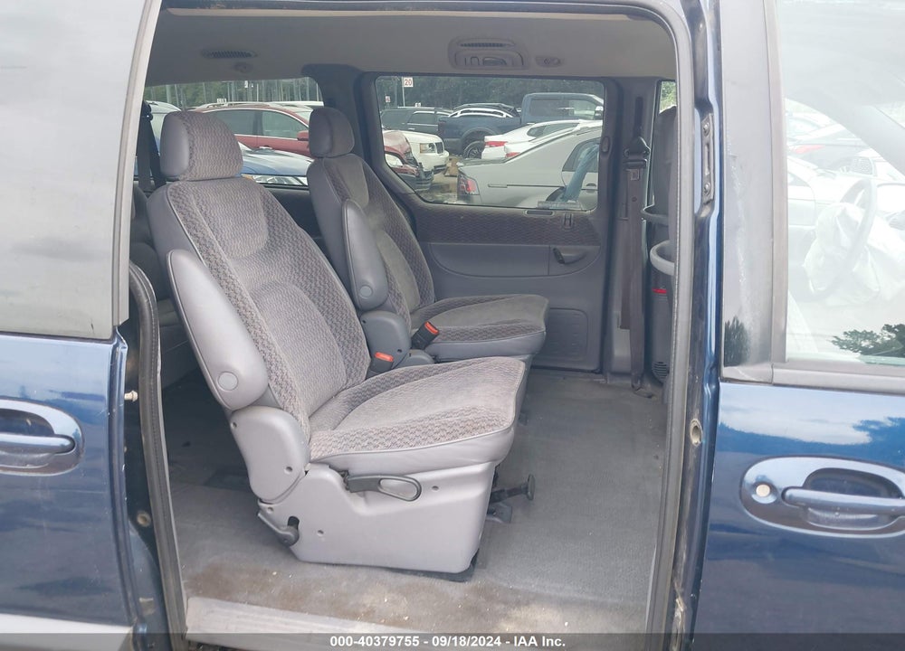 2000 DODGE GRAND CARAVAN SE VIN: 1B4GP44G5YB771995