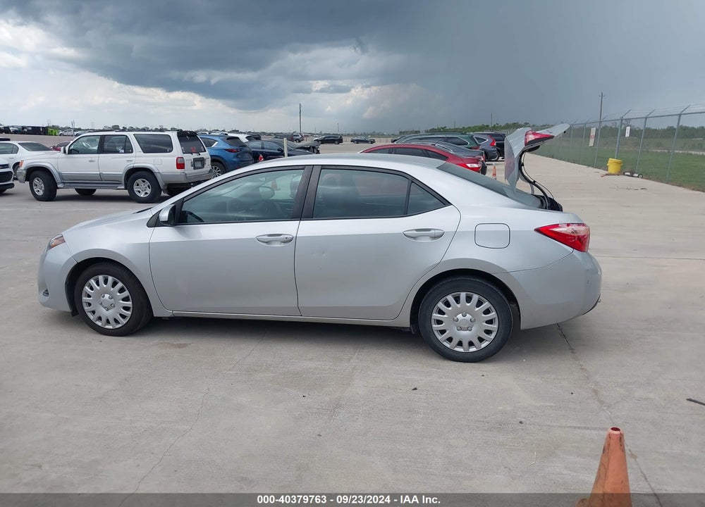 2019 TOYOTA COROLLA LE VIN: 5YFBURHE0KP946321