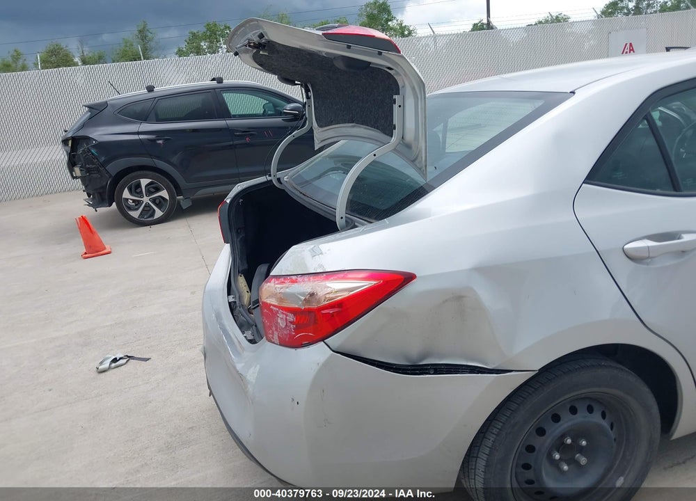2019 TOYOTA COROLLA LE VIN: 5YFBURHE0KP946321