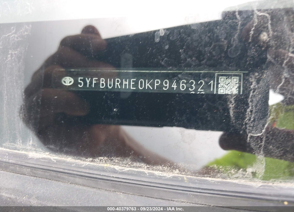 2019 TOYOTA COROLLA LE VIN: 5YFBURHE0KP946321