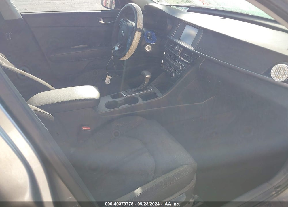 2018 KIA OPTIMA LX VIN: 5XXGT4L36JG196108