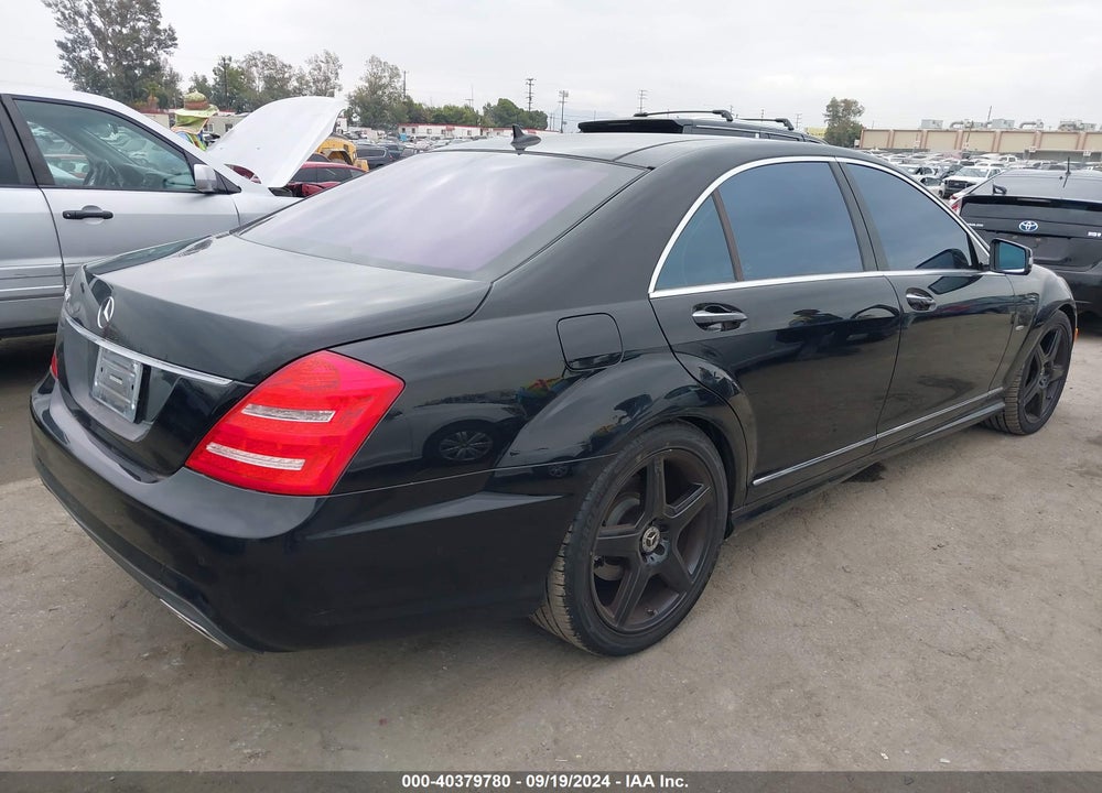 2012 MERCEDES-BENZ S 550 VIN: WDDNG7DB8CA471601