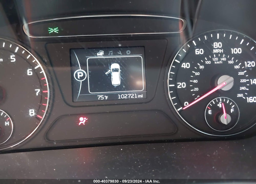 2017 KIA SORENTO 2.4L LX VIN: 5XYPG4A3XHG219788