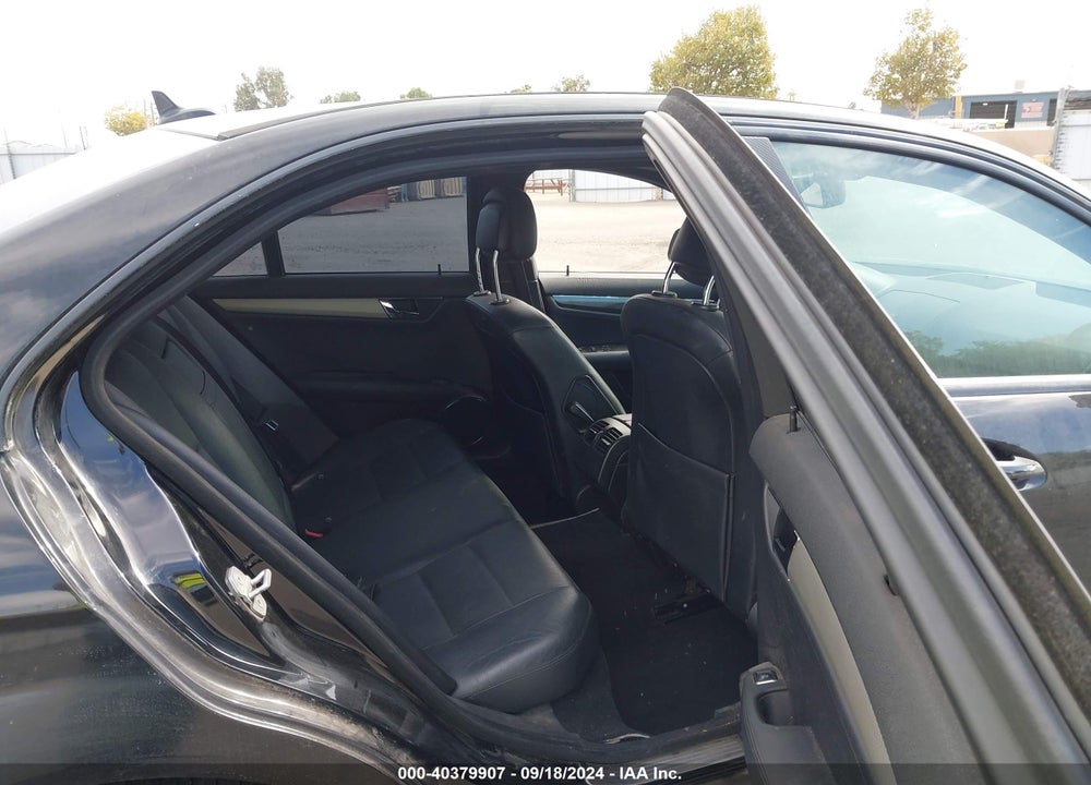 2009 MERCEDES-BENZ C 350 SPORT VIN: WDDGF56X39R050727