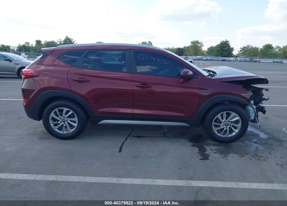 2017 HYUNDAI TUCSON SE VIN: KM8J33A49HU295209