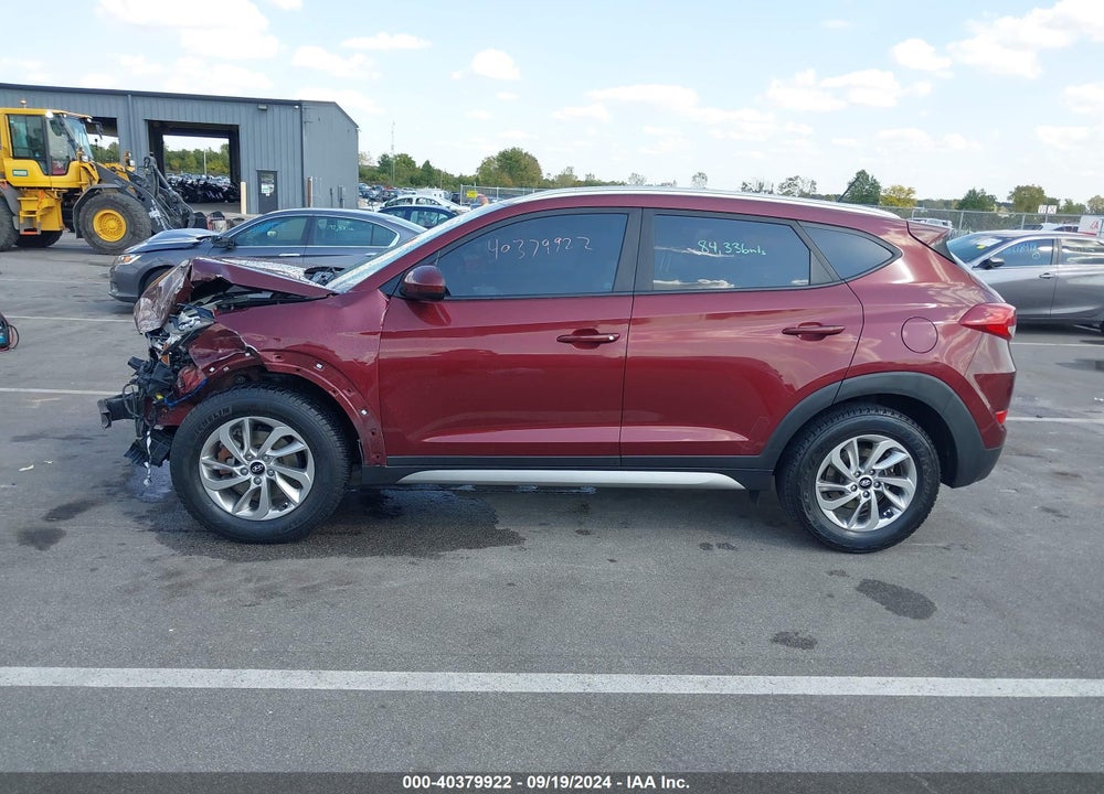 2017 HYUNDAI TUCSON SE VIN: KM8J33A49HU295209