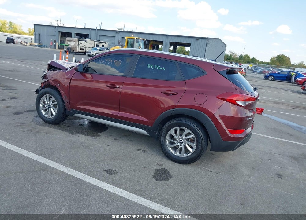 2017 HYUNDAI TUCSON SE VIN: KM8J33A49HU295209