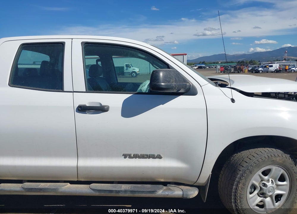 2011 TOYOTA TUNDRA GRADE 4.6L V8 VIN: 5TFUM5F19BX024617