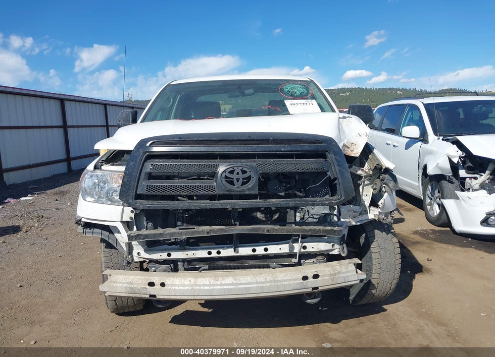 2011 TOYOTA TUNDRA GRADE 4.6L V8 VIN: 5TFUM5F19BX024617
