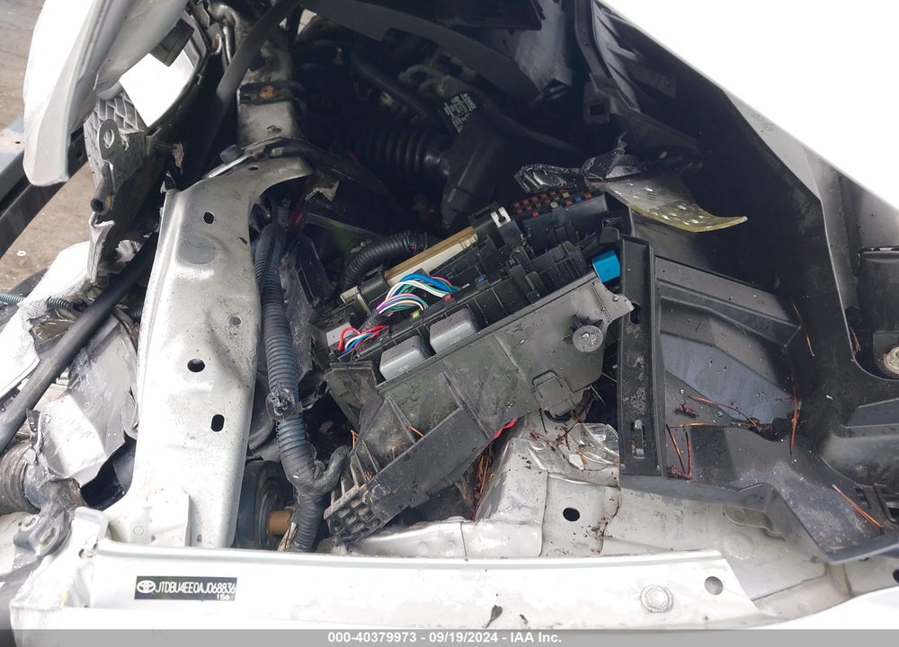 2010 TOYOTA COROLLA LE VIN: JTDBU4EE0AJ068836