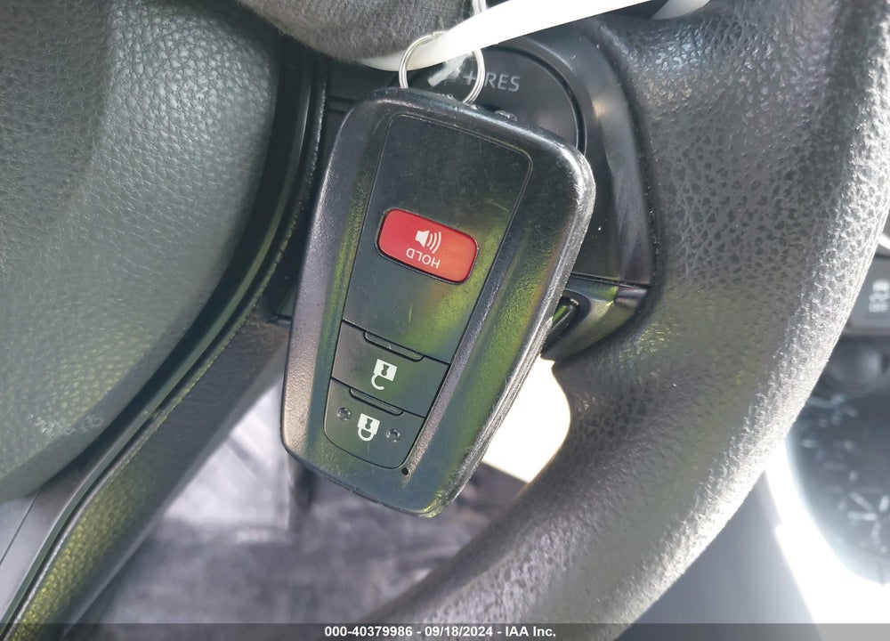 2019 TOYOTA RAV4 XLE VIN: 2T3W1RFV8KW020753