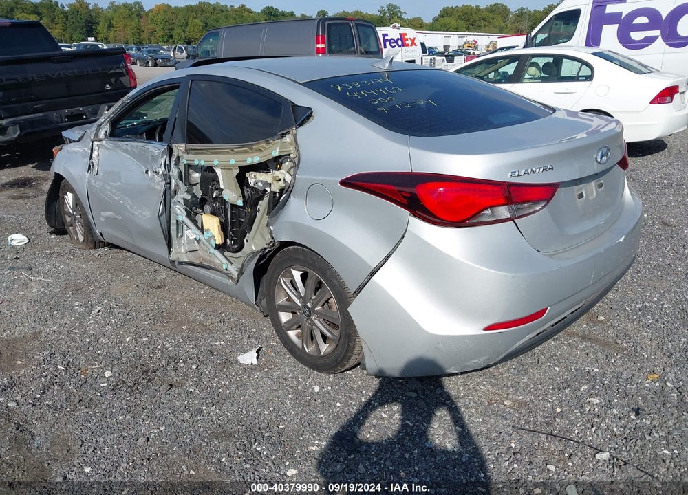 2015 HYUNDAI ELANTRA SE VIN: 5NPDH4AE8FH616553