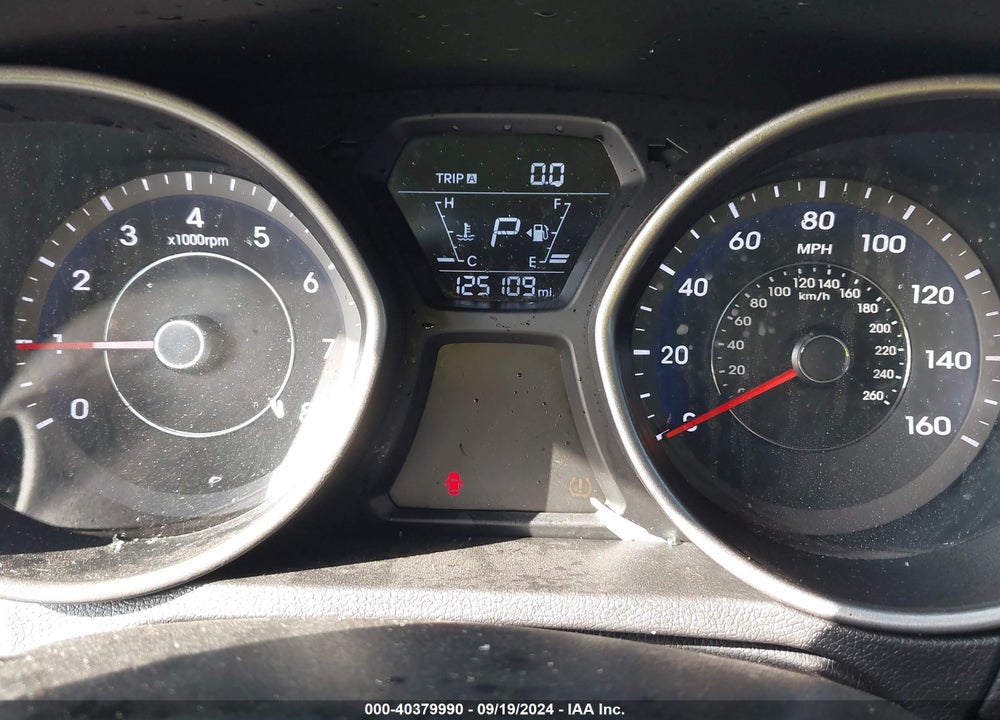 2015 HYUNDAI ELANTRA SE VIN: 5NPDH4AE8FH616553
