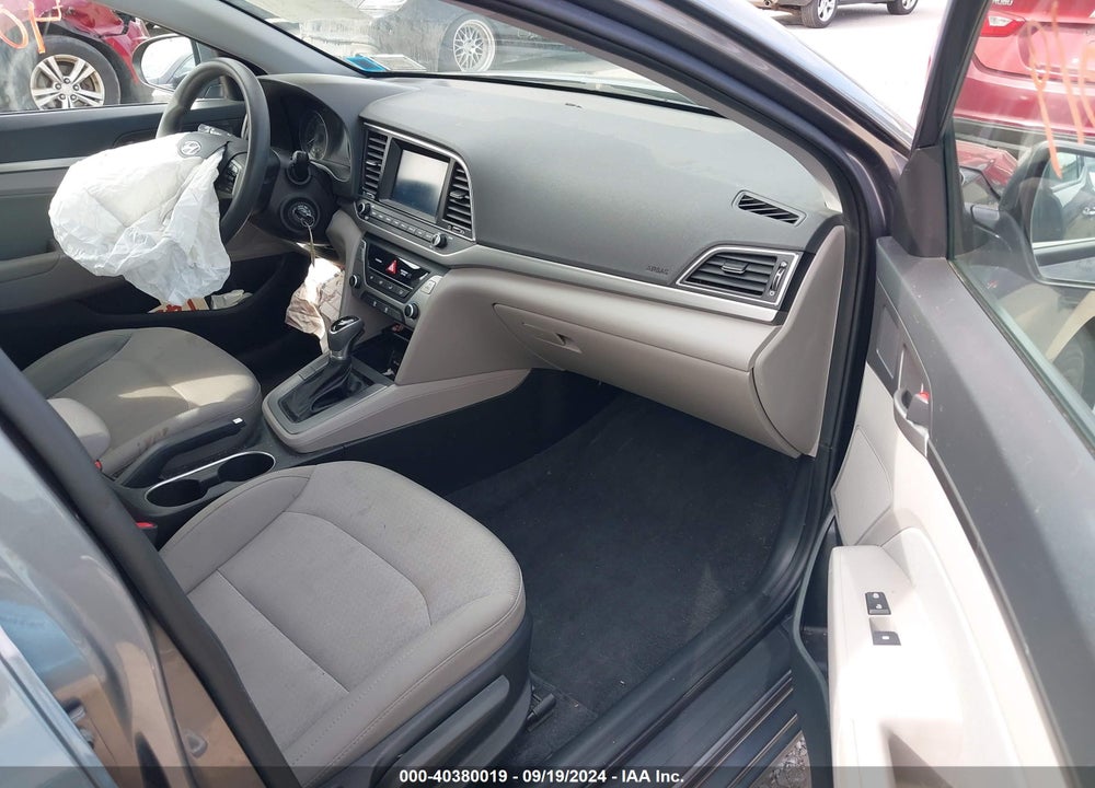 2018 HYUNDAI ELANTRA SEL VIN: 5NPD84LF2JH365303