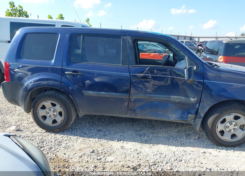 2014 HONDA PILOT LX VIN: 5FNYF4H2XEB027097