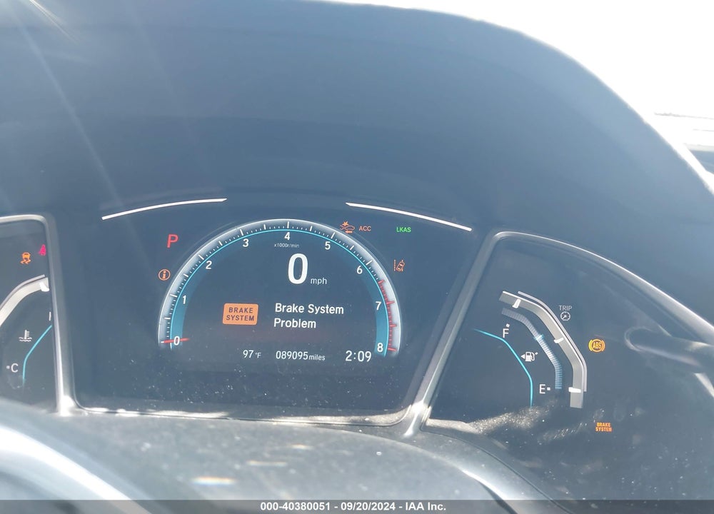 2017 HONDA CIVIC TOURING VIN: 19XFC1F94HE018744