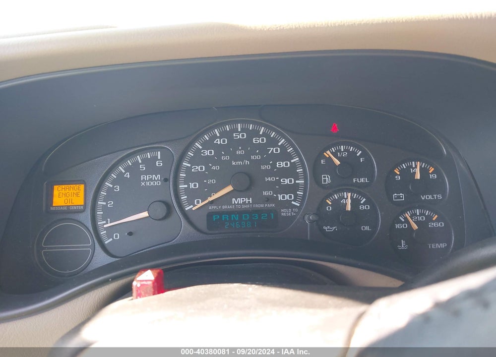 2002 CHEVROLET SUBURBAN 1500 LT VIN: 3GNFK16Z42G320234