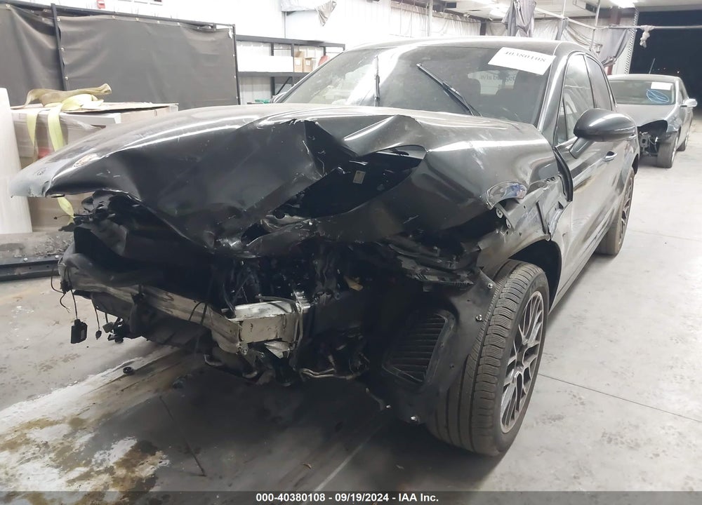 2017 PORSCHE MACAN TURBO VIN: WP1AF2A51HLB60812