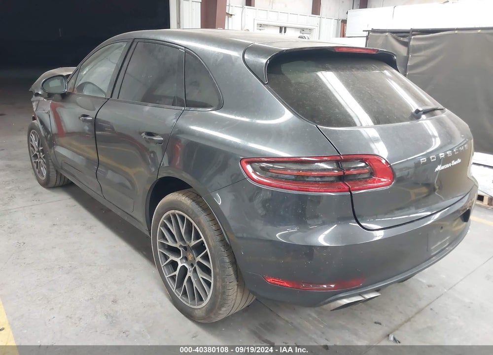2017 PORSCHE MACAN TURBO VIN: WP1AF2A51HLB60812