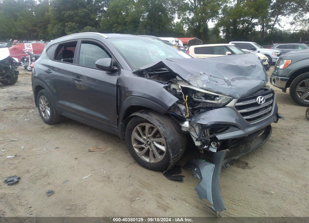 2016 HYUNDAI TUCSON SE VIN: KM8J33A49GU073199
